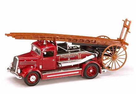 Модель пожарного автомобиля Деннис Лайт 4, образца 1938 года, масштаб 1/43 